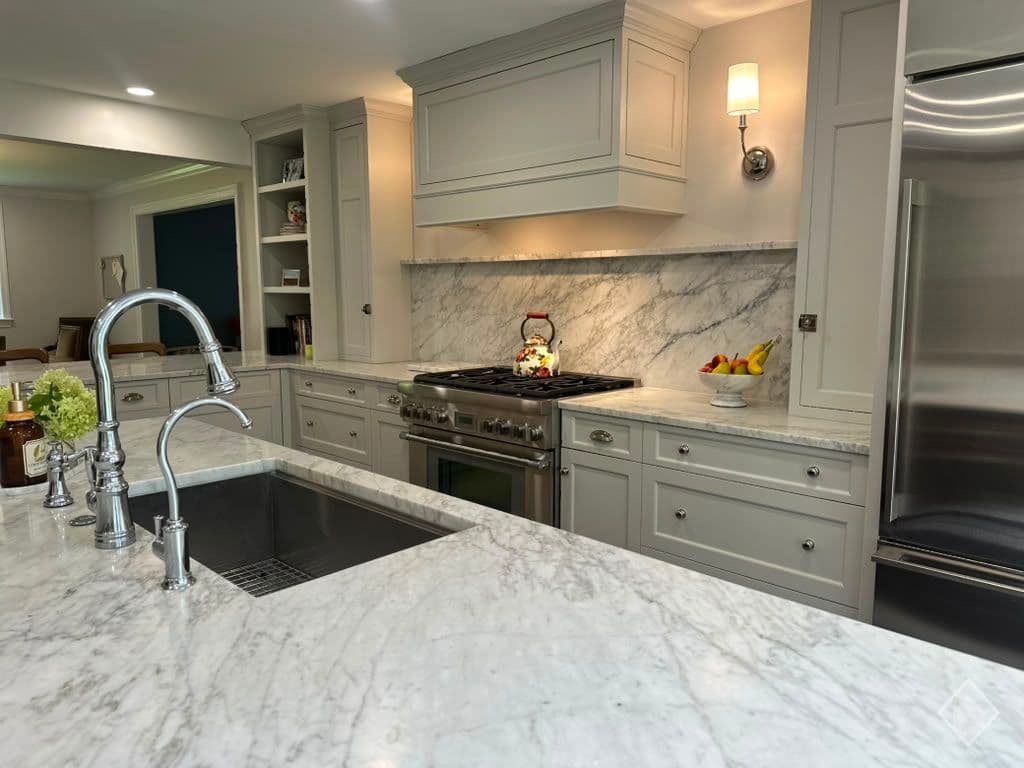 Bianco Carrara Marble (#2049)