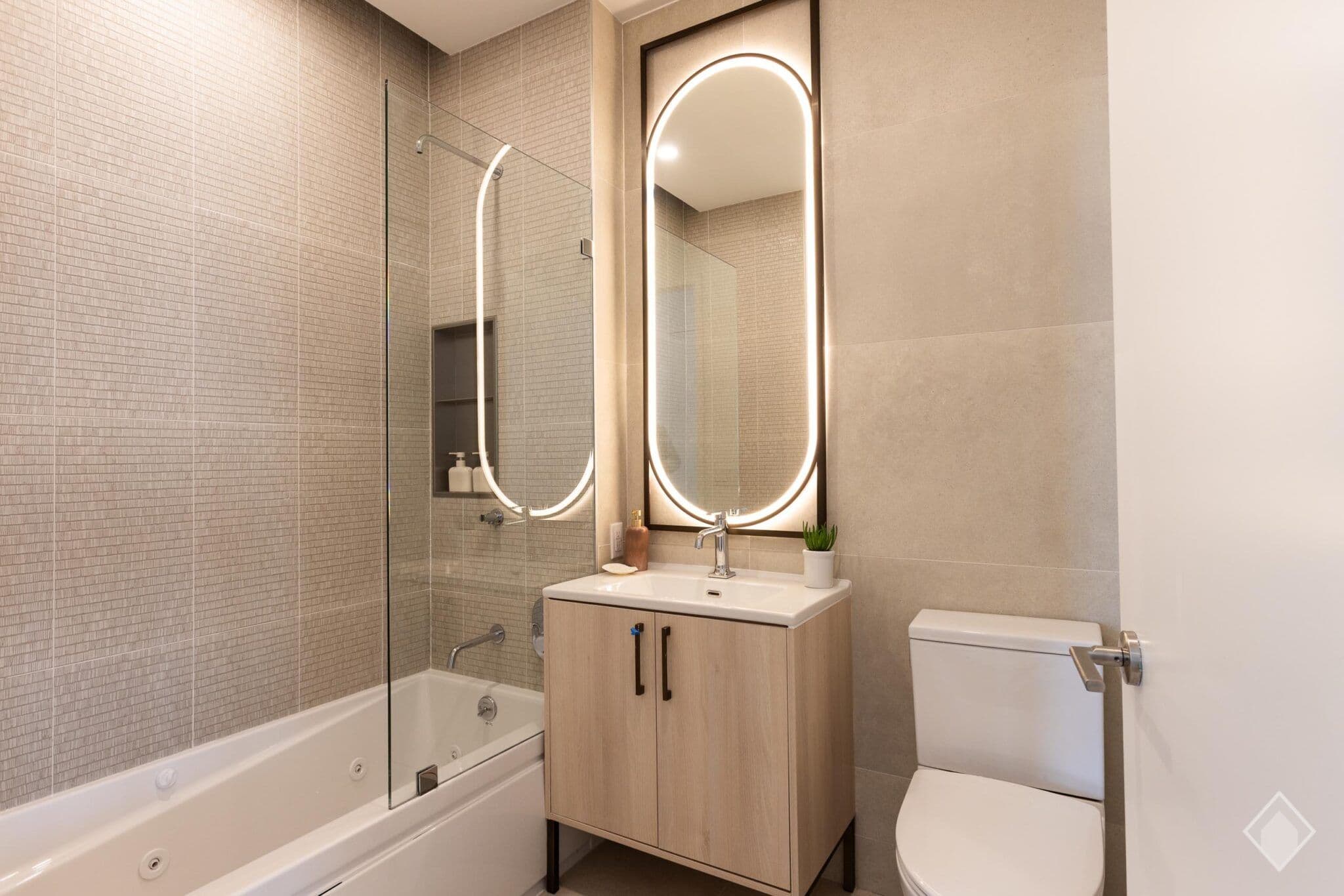 Pure White in 240 Willoughby Street | Fort Greene, Brooklyn — Bathrooms